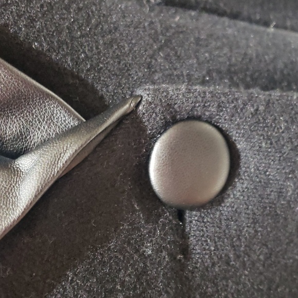 Nwt Sioni xl and large black sweater - Picture 9 of 9